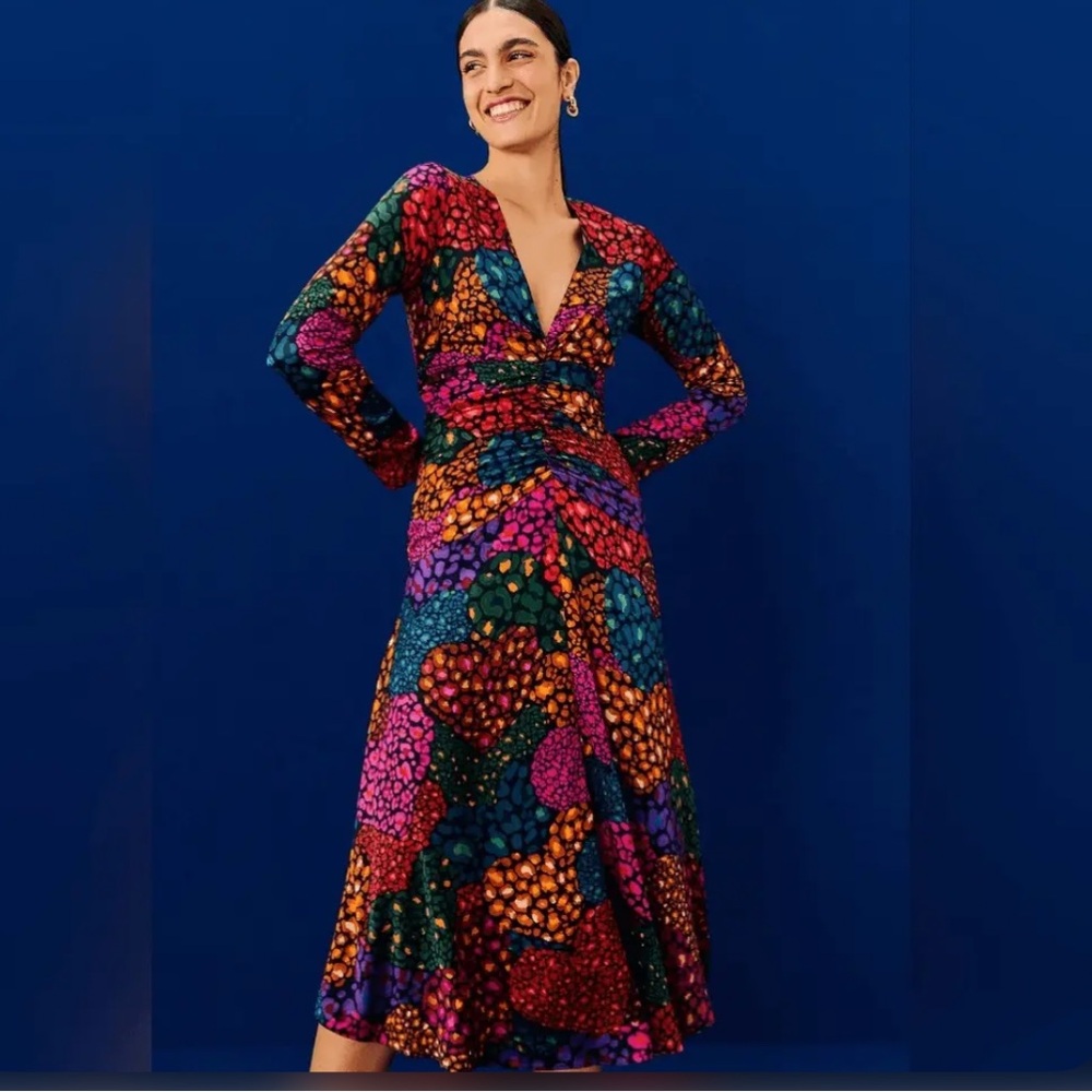 FARM RIO Rainbow Heart v-Neck Midi Ruched Dress